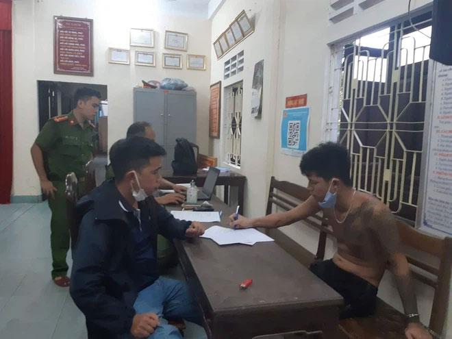 Sau cãi vã, cháu nội dùng rựa dài 70cm chém bà tử vong-1