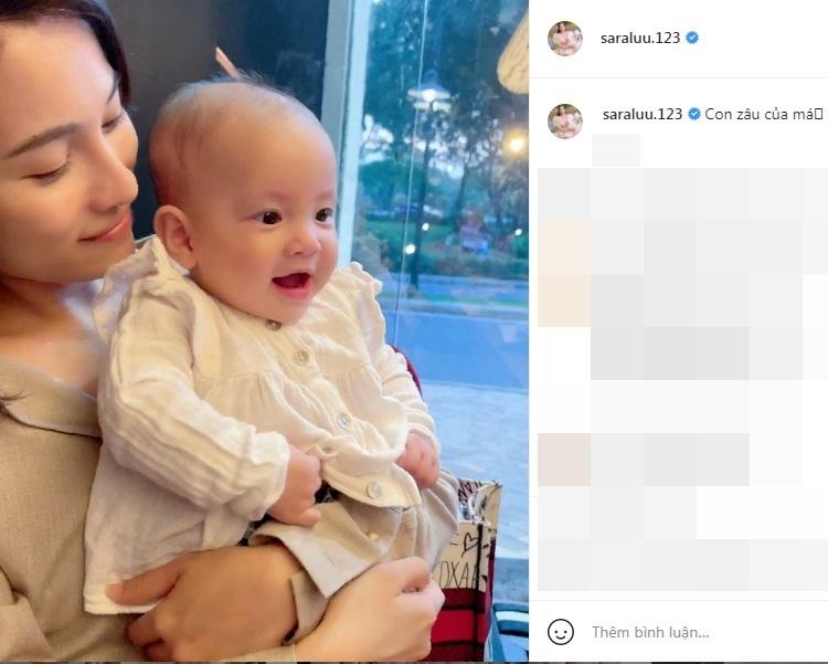 Con gái Hồ Ngọc Hà biểu cảm cưng xỉu khi bố chồng tương lai bế-4