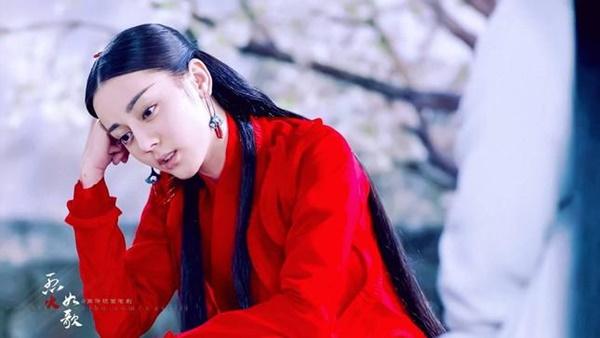 Đẹp hoàn hảo, vì sao Địch Lệ Nhiệt Ba không được hoan nghênh diễn cổ trang?-4