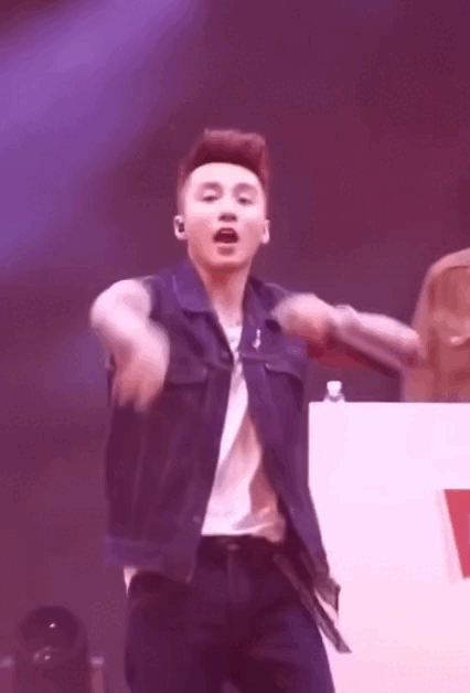 Sơn Tùng gặp sự cố, nụ cười chàng trai đằng sau mới biết Sếp hát sai-1