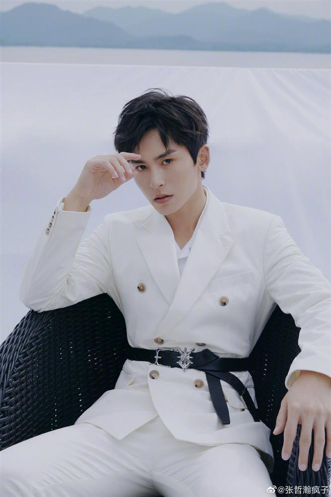 Mỹ nam Sơn Hà Lệnh đăng ảnh nhập viện nhưng bị chê cười-5