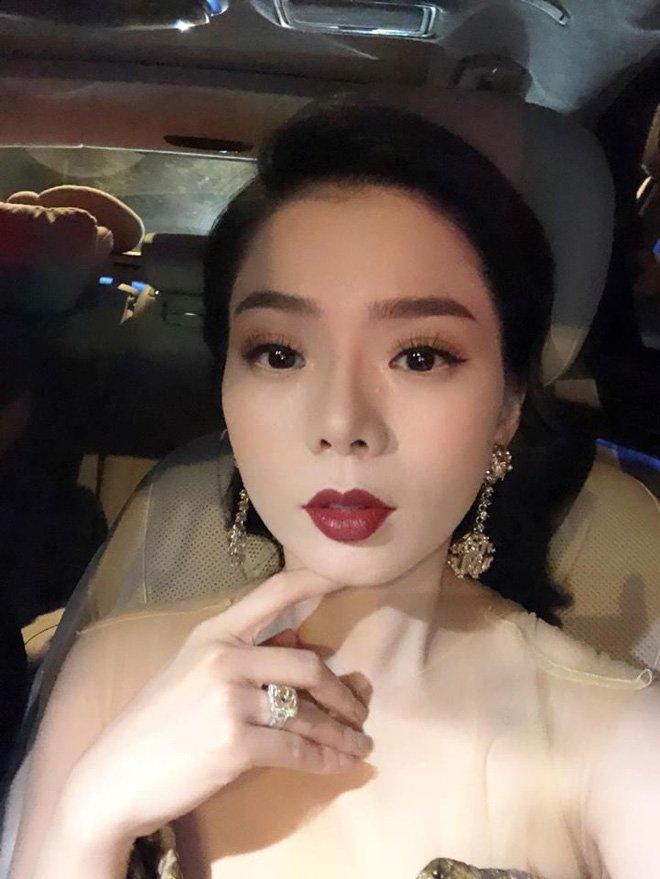 Lệ Quyên chán khoe kim cương thì đến lượt tình trẻ lây bệnh-3