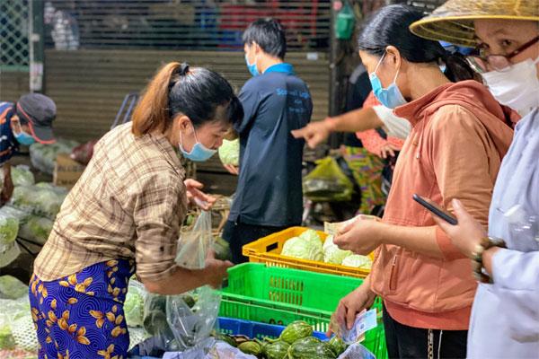 TPHCM xem xét mở lại chợ truyền thống để phục vụ nhân dân-1