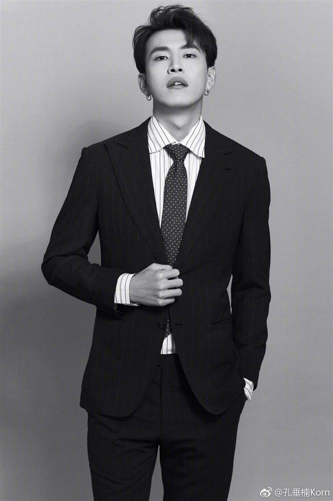 Mỹ nam có bạn gái nhưng ngủ với đàn ông, mắc bệnh lây nhiễm, sự nghiệp chết đứng-7