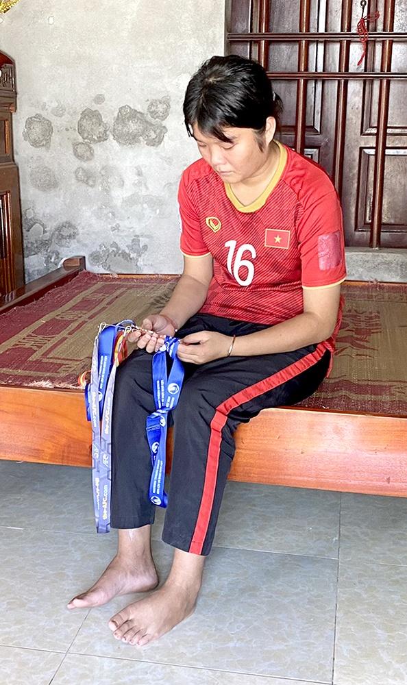 Nữ cầu thủ vụt tắt giấc mơ ở tuổi 18 vì bạo bệnh-1
