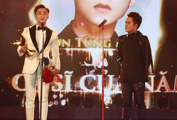 Netizen rối não khi Tùng Dương nay chê mai khen Sơn Tùng-2