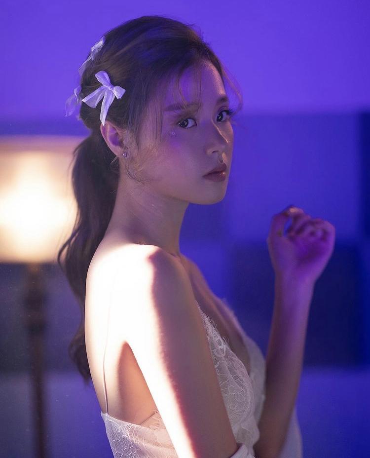 Diện đồ lả lơi lộ nội y: Midu, Hà Hồ khí chất - Elly Trần, Chi Pu phản cảm-2