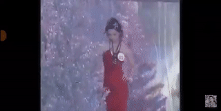 Ngọc Trinh bị đào clip già chát tuổi 16, tạo dáng lạ lùng-2