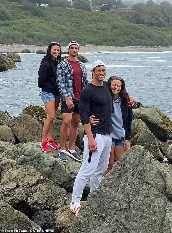 Chị em sinh đôi giống hệt nhau tìm thấy tình yêu bên hai anh em sinh đôi-6