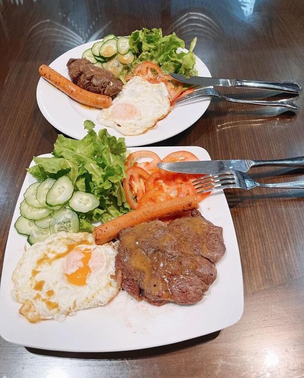 Bảo Thy nuốt không trôi tô bún bò vì: Nhiều người đang bon chen từng hộp cơm-2