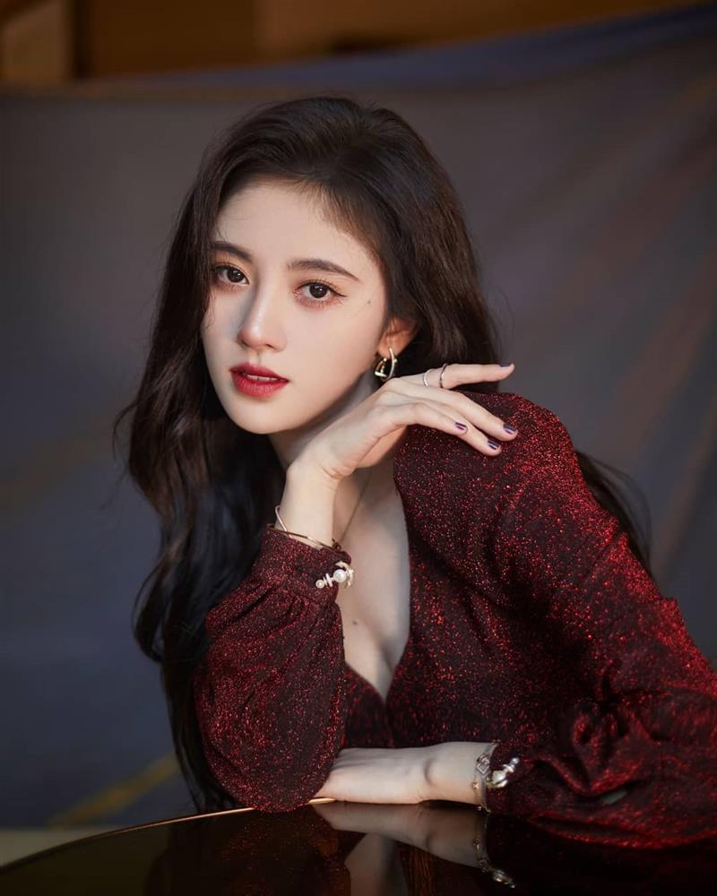 Phụ nữ sinh vào 3 tháng Âm lịch này, phúc lộc đầy tay, hôn nhân viên mãn-1