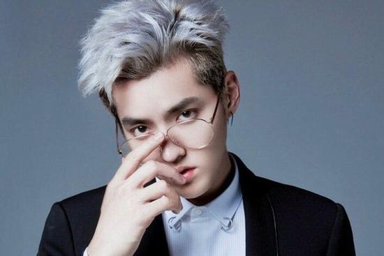 Ngô Diệc Phàm chính thức lên tiếng bê bối tình dục thác loạn