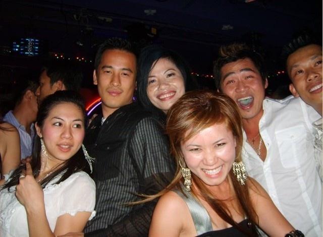 Đan Trường nói gì khi vợ bị chê kém sắc, dùng tiền mua chồng?-3