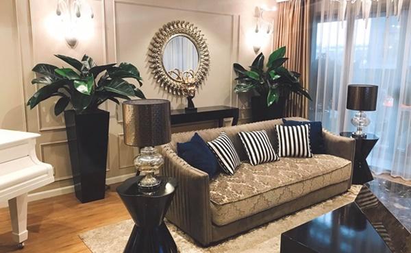 Cả gia đình anh đang sống trong 1 căn hộ hiện đại rộng 140m2 có giá khoảng 7 tỷ đồng tại Hà Nội.