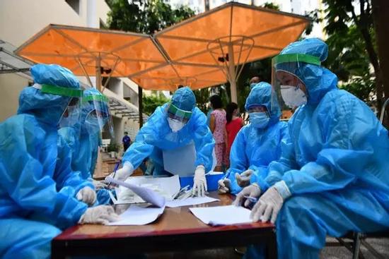 Hà Nội: Thêm 17 ca Covid-19 ở 6 quận huyện