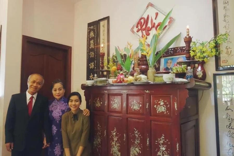 Đám cưới mùa dịch: Tổ chức trên ứng dụng Zoom, hai họ tham dự online-6