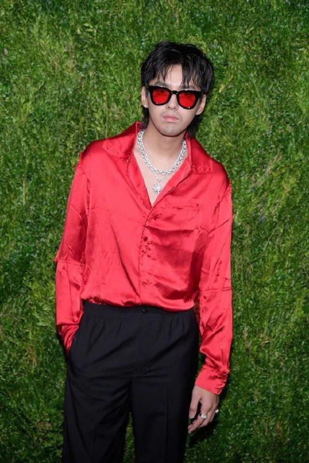 Đại sứ thương hiệu Ngô Diệc Phàm mặc hàng hiệu như đồ chợ-11