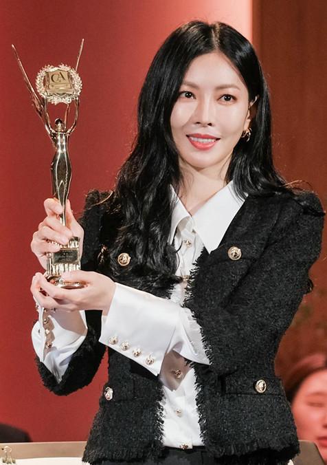 5 điều thú vị về ác nữ quốc dân Kim So Yeon không phải ai cũng biết-7