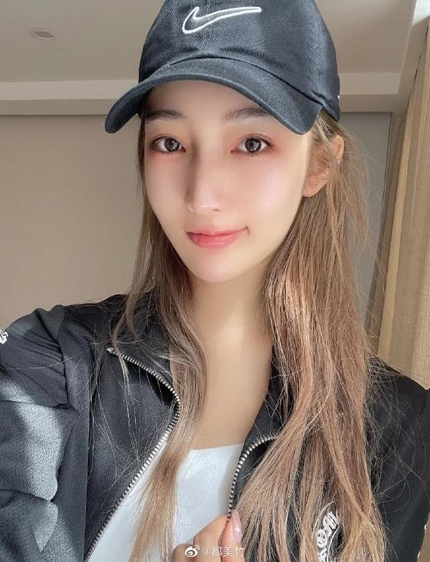 Style bốc lửa của hot girl bóc phốt chấm hết sự nghiệp Ngô Diệc Phàm-2