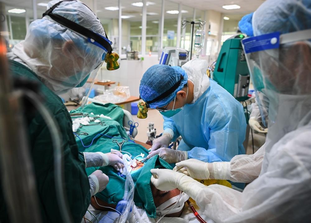 Nguyên nhân khiến nhiều bệnh nhân Covid-19 diễn biến nặng nhanh-2