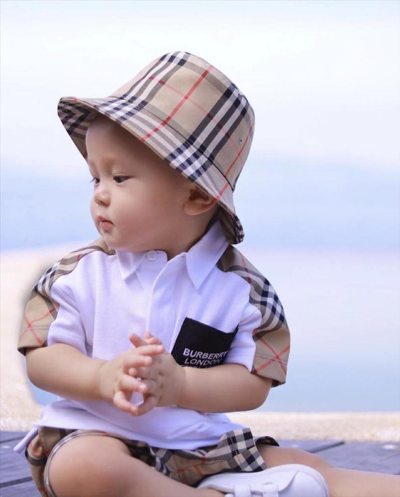 Bất ngờ ngoại hình của quý tử gần 1 tuổi nhà Đỗ Duy Mạnh-2