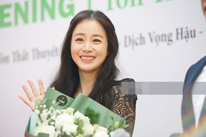 Sao Hàn - Trung - Việt tuổi tứ tuần: Song Hye Kyo, Lâm Tâm Như, Kim Tae Hee thua xa sao Việt này-2
