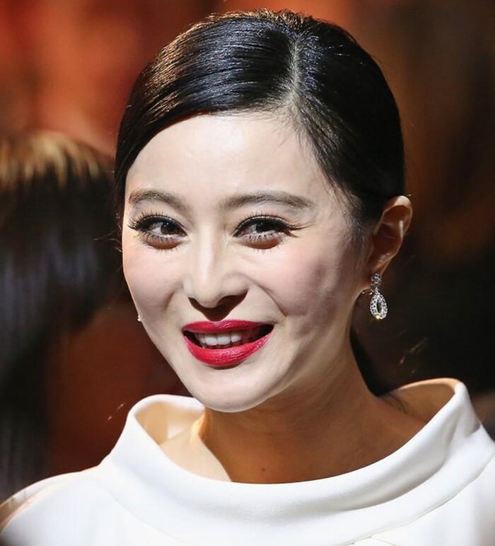 Sao Hàn - Trung - Việt tuổi tứ tuần: Song Hye Kyo, Lâm Tâm Như, Kim Tae Hee thua xa sao Việt này-6