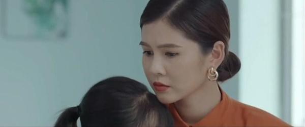 Mùa Hoa Tìm Lại tập 24: Lệ chạnh lòng khi thấy gia đình Đồng hạnh phúc-6