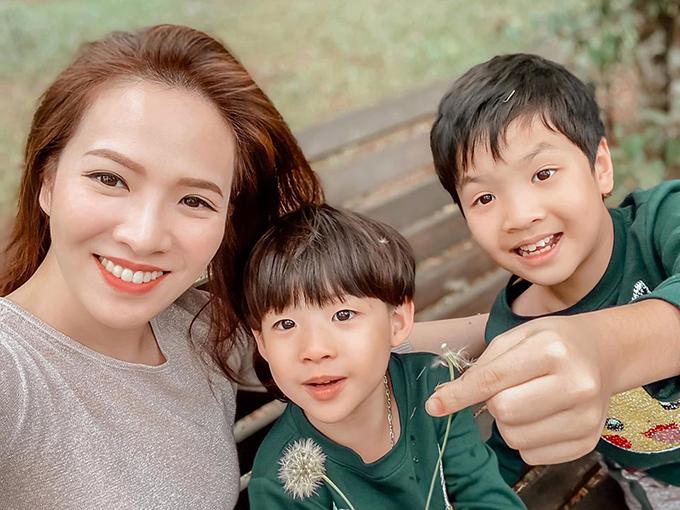 Đan Lê bị nhận xét giàu mà ki khi càm ràm chuyện học phí của con-1