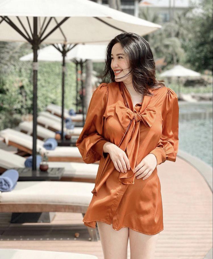 Phối trang phục sắc cam sang chảnh ngày hè như Hà Hồ, Ngô Thanh Vân-6