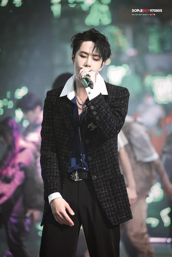 Có hay không chuyện Vương Nhất Bác đạo sân khấu của EXO?-2