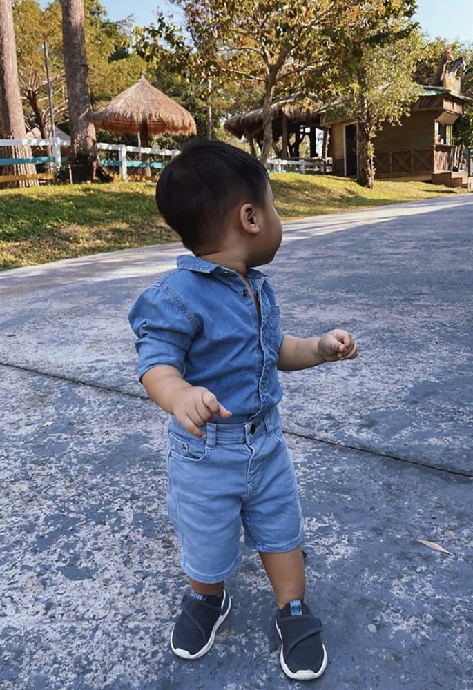 Phong cách thời trang cưng xỉu của soái ca nhí nhà Hoà Minzy, Trà My Idol-4