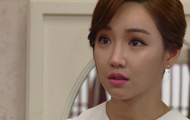 Chồng thích sang hàng xóm chơi, vợ lén điều tra thì phát hiện oan trái-2