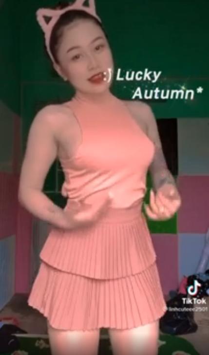 Chiếc áo hư nhất mấy hôm nay: Khiến bộ loa rong chơi theo điệu nhạc-7