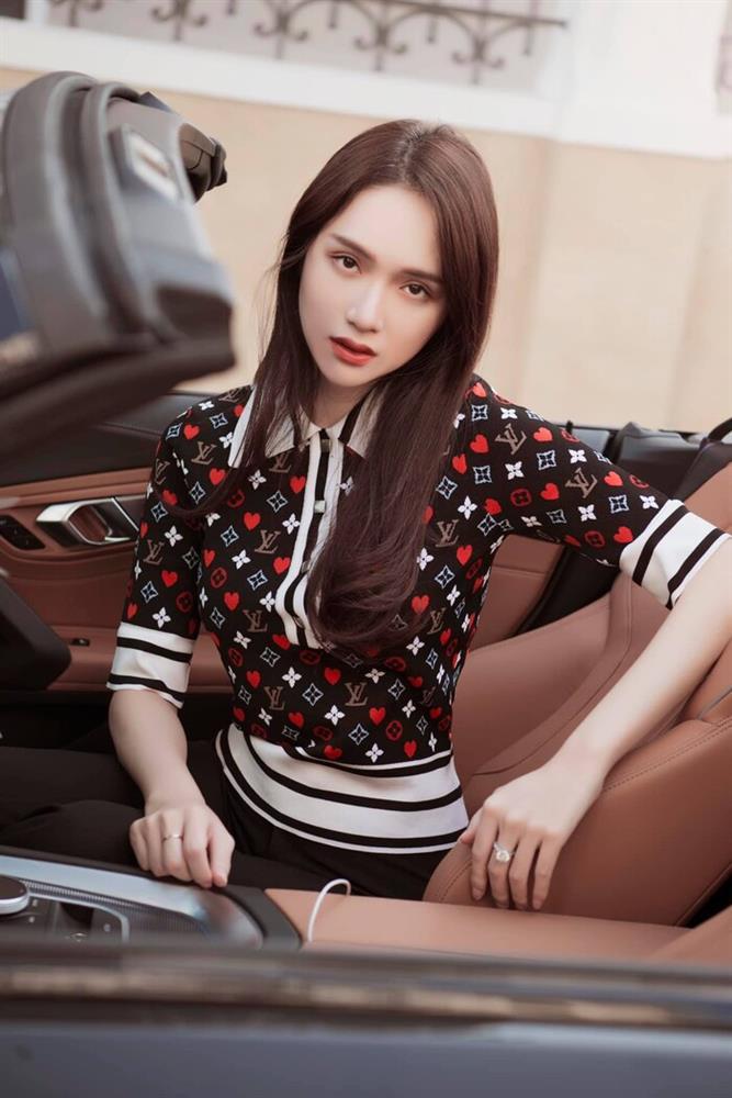 Hương Giang khoe nét đẹp lao động được netizen khen hết nấc-2