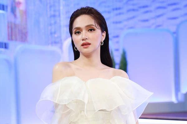 Antifan đào ảnh chân bó bột Hương Giang liền bị mắng vì vô duyên-7