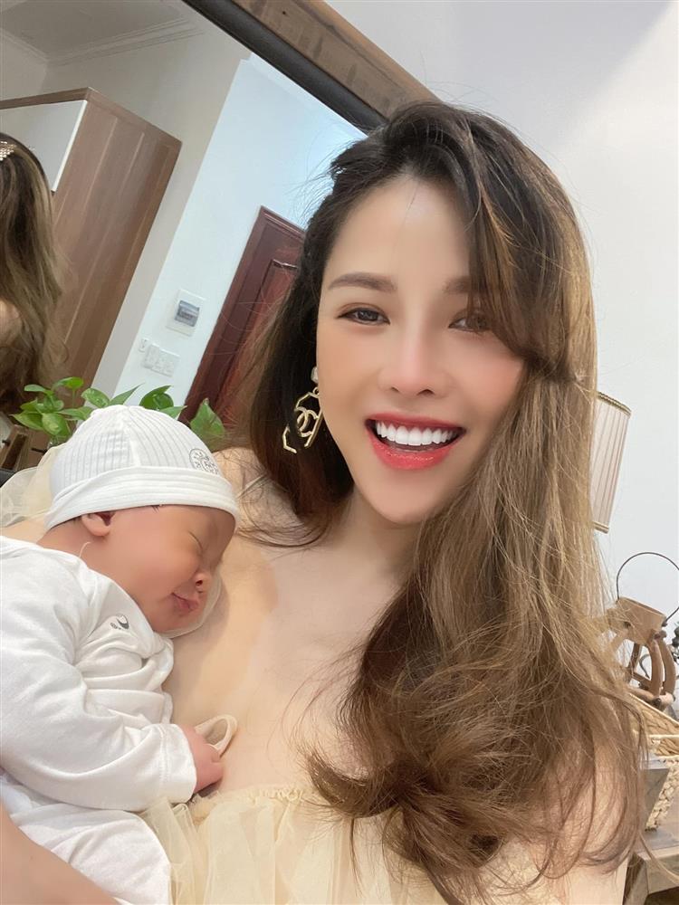 Quế Vân hô biến quý tử sơ sinh thành xã hội đen-5