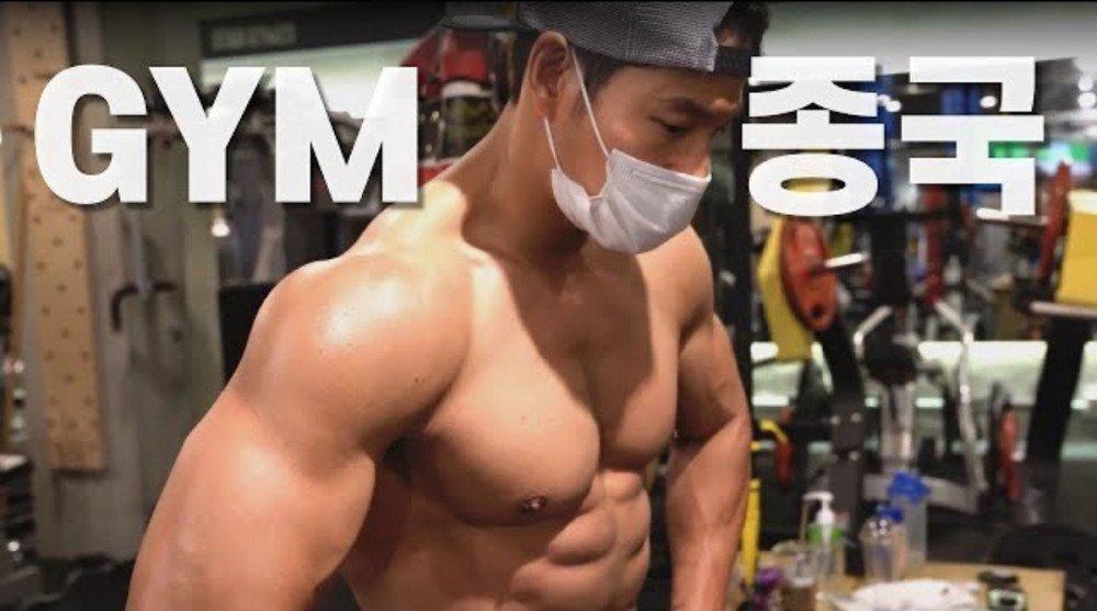 5 clip Youtube có gì hot mà giúp Kim Jong Kook ẵm 1,4 tỷ đồng?-1