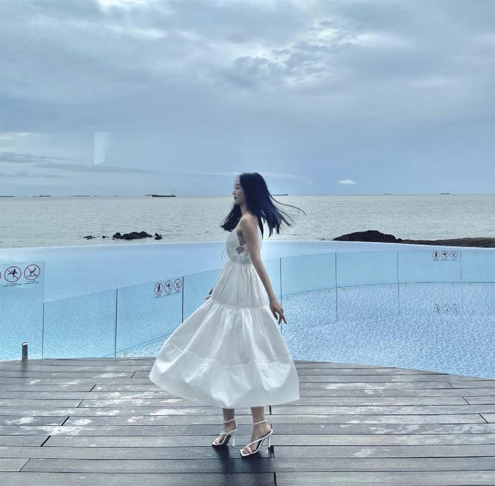 Có 1 kiểu giày mà diện tái diện hồi thế này, Jun Vũ ơi!-9