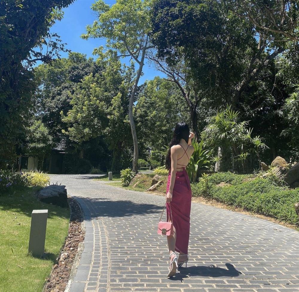 Có 1 kiểu giày mà diện tái diện hồi thế này, Jun Vũ ơi!-13