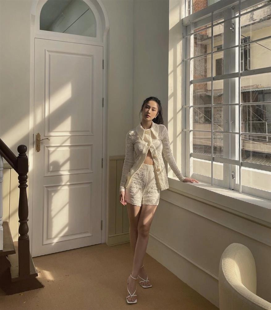 Có 1 kiểu giày mà diện tái diện hồi thế này, Jun Vũ ơi!-11