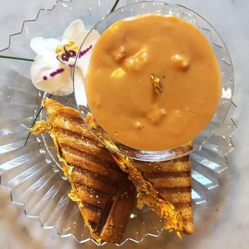 Bánh nướng phủ vàng đắt nhất thế giới, nhìn nguyên liệu mà choáng-2