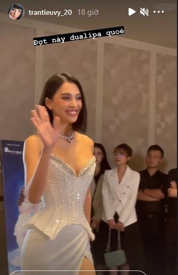 Tiểu Vy khoe body khét lẹt ăn mày quá khứ còn tự nhận giống Dua Lipa-2