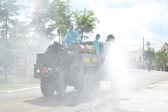 Miền Tây căng mình chống dịch Covid-19