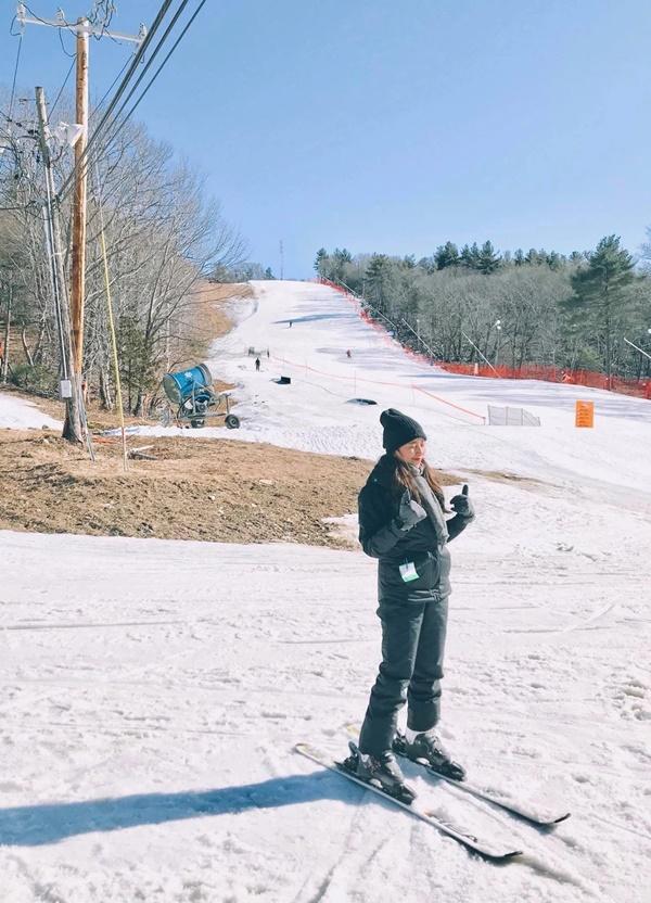 Hoa khôi Báo chí: 2 bằng thạc sĩ, chu du 15 nước, hôn nhân viên mãn-5