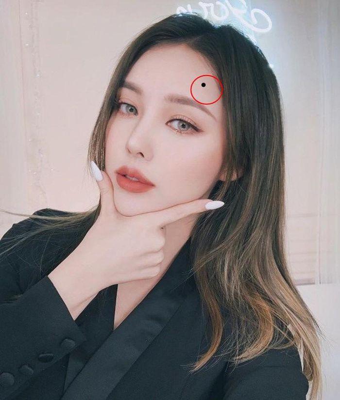 4 nốt ruồi vạn sự như ý, ai sở hữu sẽ vinh hoa sau tuổi trung niên-1