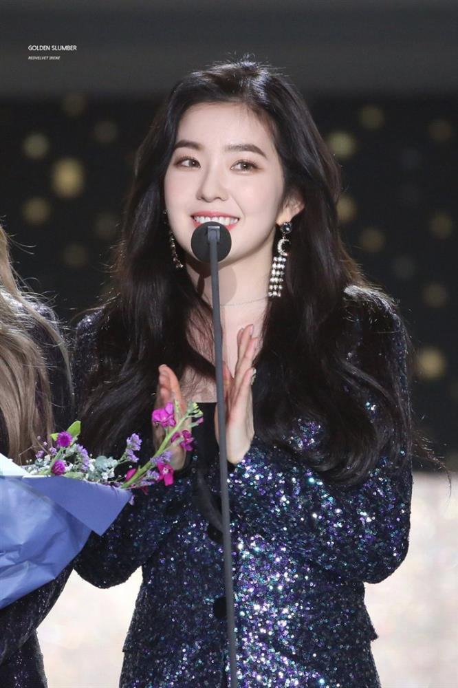 Cùng là leader: RM (BTS) tung 9 tầng mây, Irene (Red Velvet) mờ như ảo ảnh-2