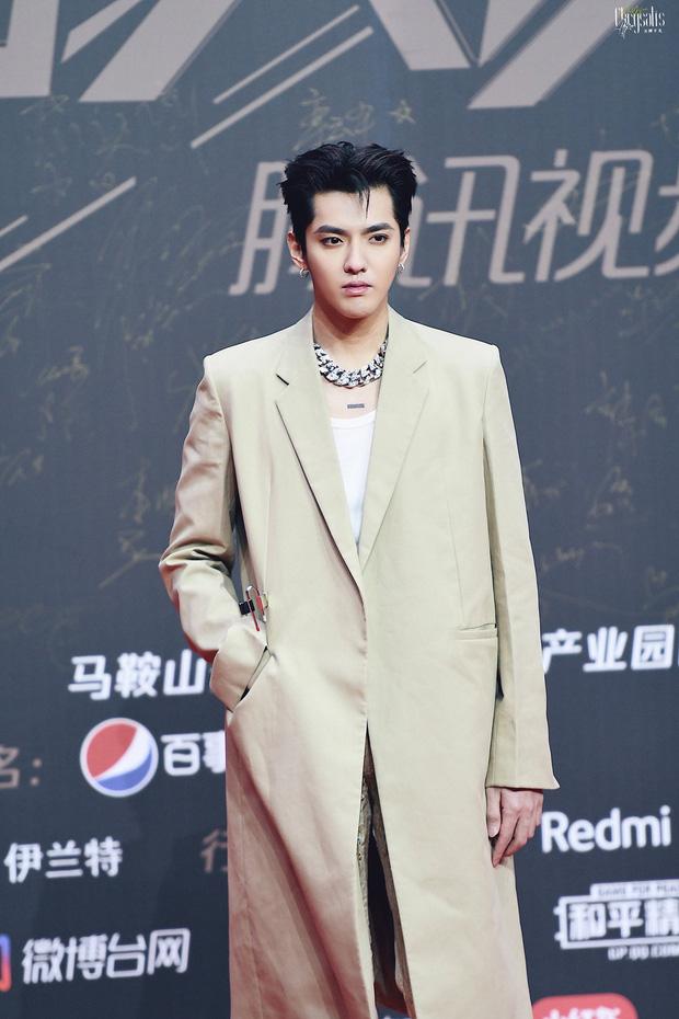 Ngô Diệc Phàm thả thính tiểu thư 19 tuổi, đưa sang Mỹ bí mật phá thai?-3