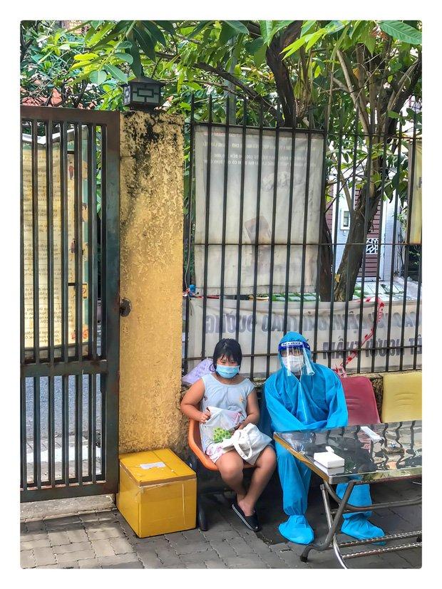 Bé 8 tuổi khóc nấc van xin cho mẹ cháu thở oxy, nhưng muộn mất rồi!-1