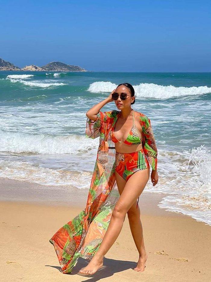 Dù không sở hữu chiều cao lý tưởng song làn da nâu đặc trưng của ca sĩ Đoan Trang vẫn khiến nhiều người nhớ đến.